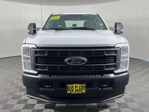 White 2024 Ford F-250 XL