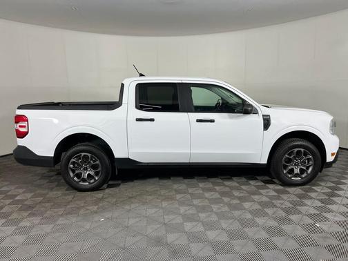 White 2022 Ford Maverick XLT