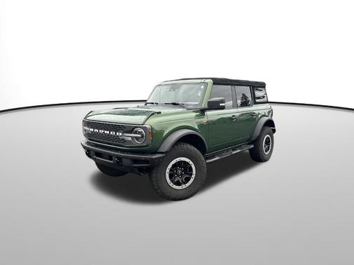 Green 2022 Ford Bronco Badlands