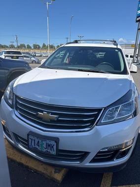 White 2017 Chevrolet Traverse Premier