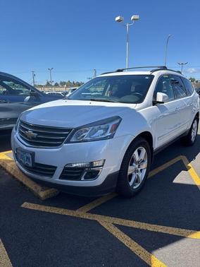 White 2017 Chevrolet Traverse Premier