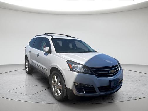 White 2017 Chevrolet Traverse Premier