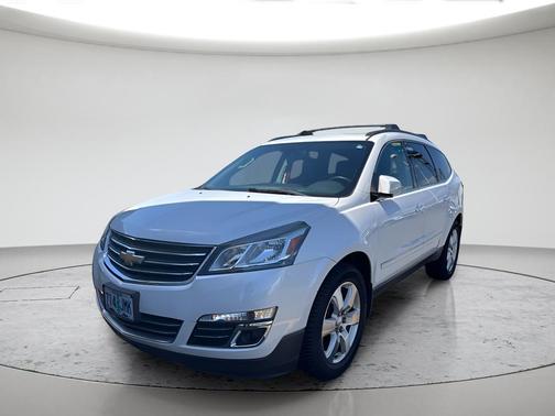 White 2017 Chevrolet Traverse Premier