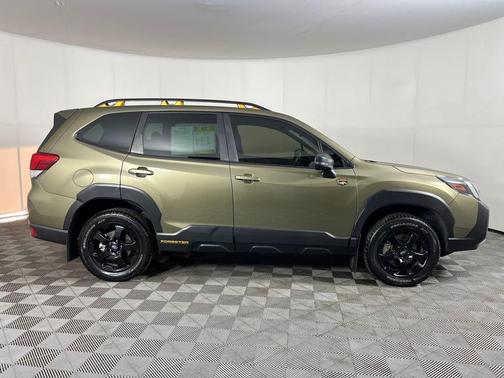 Autumn Green Metallic 2022 Subaru Forester Wilderness