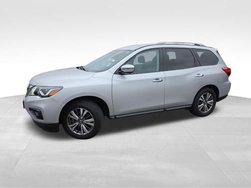 Silver 2020 Nissan Pathfinder SL