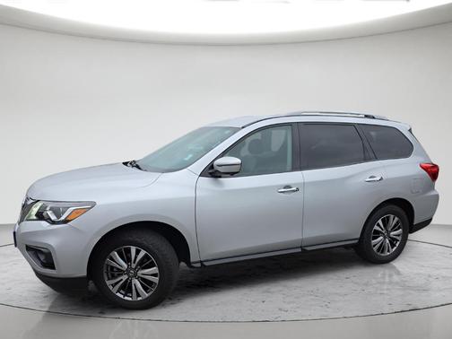 Silver 2020 Nissan Pathfinder SL
