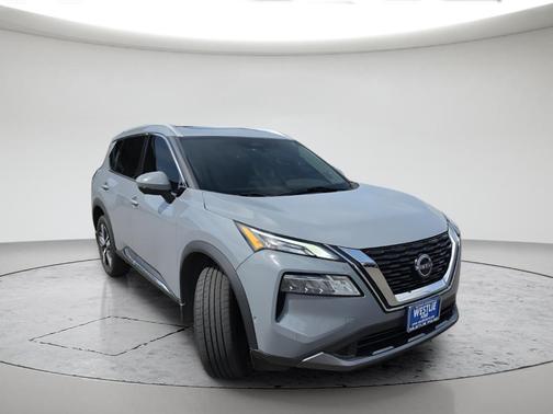 Boulder Gray Pearl 2023 Nissan Rogue SL