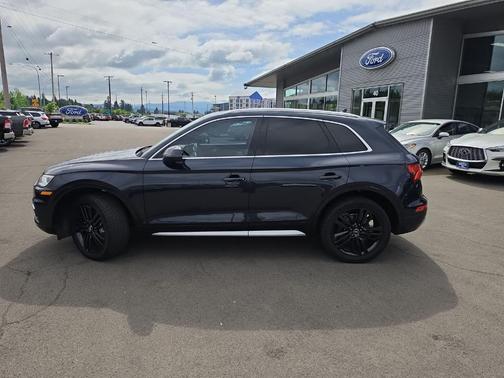Moonlight Blue Metallic 2020 Audi Q5 45 Prestige