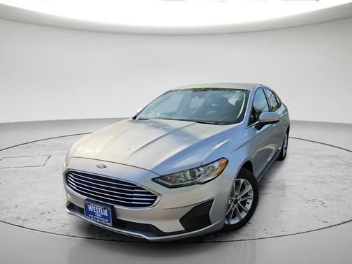Silver 2019 Ford Fusion SE