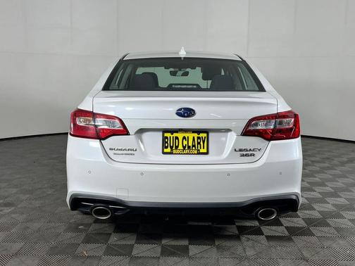 Crystal White Pearl 2019 Subaru Legacy 3.6R Limited