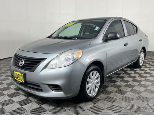 Magnetic Gray 2012 Nissan Versa 1.6 S
