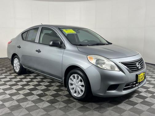 Magnetic Gray 2012 Nissan Versa 1.6 S