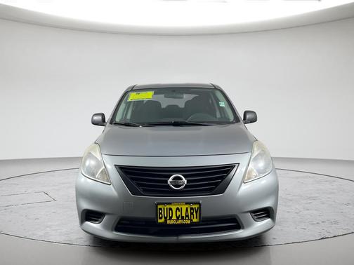 Magnetic Gray 2012 Nissan Versa 1.6 S