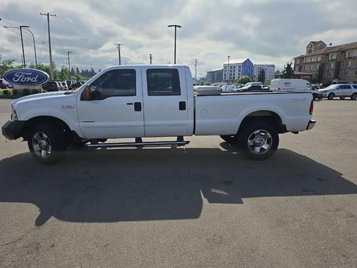 White 2006 Ford F-350 XL