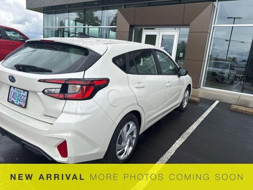 White 2024 Subaru Impreza Base