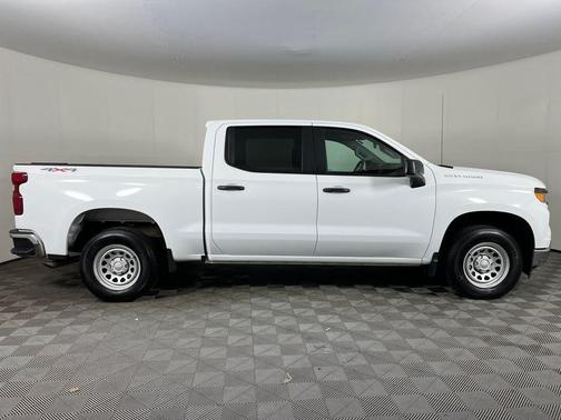 White 2024 Chevrolet Silverado 1500 LT