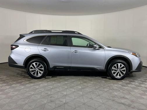 Silver 2022 Subaru Outback Premium