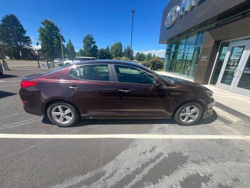 Red 2014 Kia Optima LX