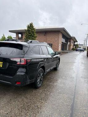 Crystal Black Silica 2023 Subaru Outback Onyx Edition XT