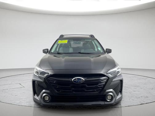 Crystal Black Silica 2023 Subaru Outback Onyx Edition XT