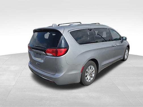 Silver 2018 Chrysler Pacifica Touring-L