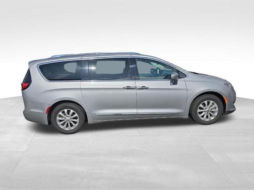 Silver 2018 Chrysler Pacifica Touring-L