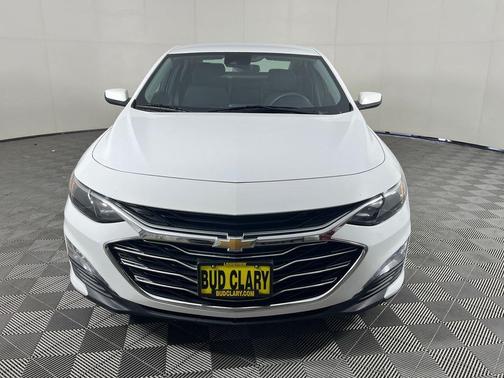 White 2023 Chevrolet Malibu LT