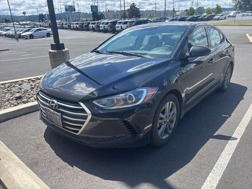 Black 2018 Hyundai ELANTRA SEL
