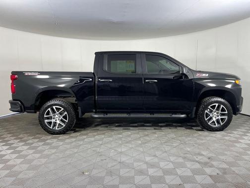Black 2019 Chevrolet Silverado 1500 Custom Trail Boss