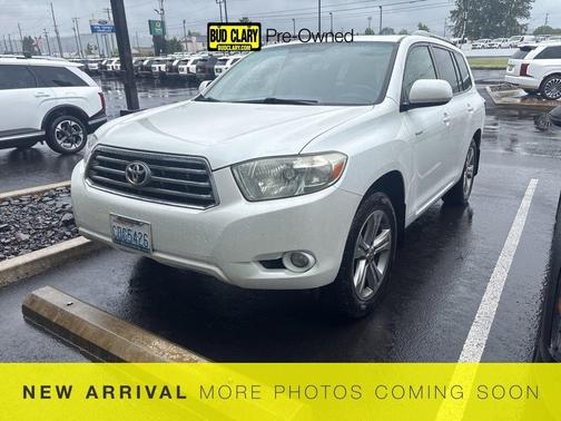 White 2008 Toyota Highlander Sport