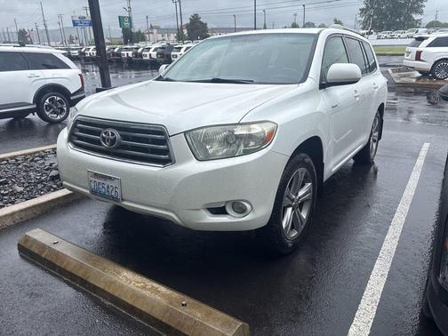 White 2008 Toyota Highlander Sport