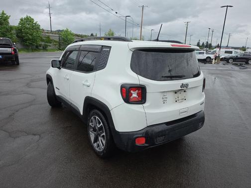White 2018 Jeep Renegade Latitude