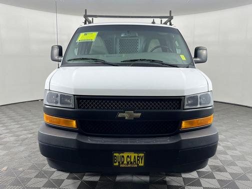 White 2019 Chevrolet Express 3500 Work Van