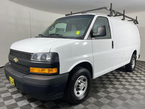 White 2019 Chevrolet Express 3500 Work Van