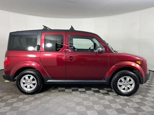Red 2006 Honda Element EX-P
