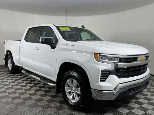 White 2024 Chevrolet Silverado 1500 LT