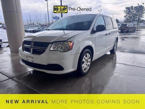 White 2019 Dodge Grand Caravan SE