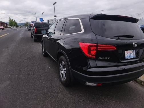 Black 2016 Honda Pilot EX-L