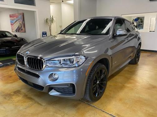Photo 3 of 38 of 2019 BMW X6 sDrive35i