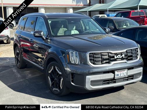 Gray 2024 Kia Telluride S