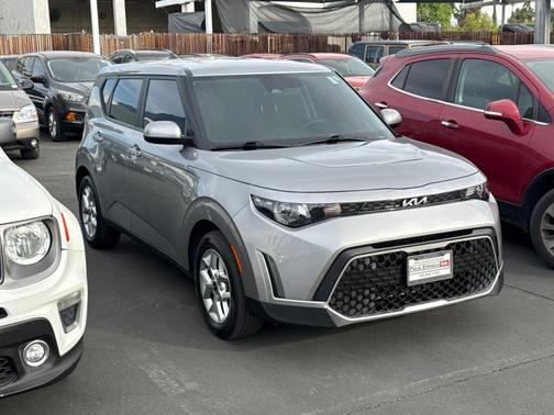 Klt 2023 Kia Soul LX