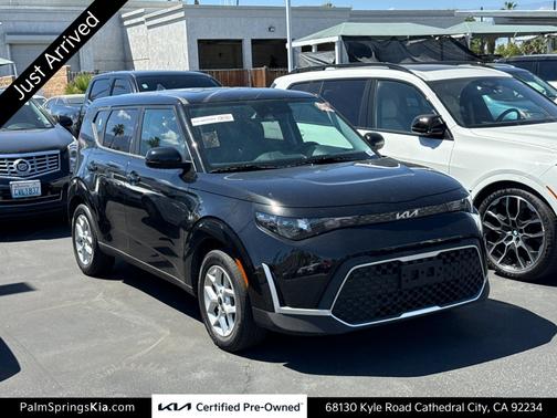 Fusion Black 2025 Kia Soul LX