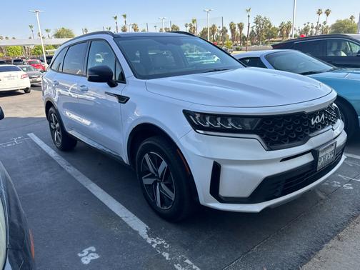 2022 Kia Sorento S