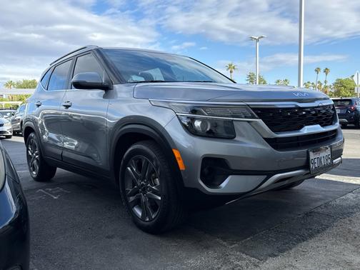 2023 Kia Seltos S
