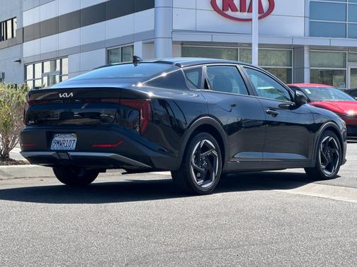 2025 Kia K4 EX