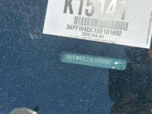 Snow White Pearl 2025 Kia K4 GT-Line Turbo