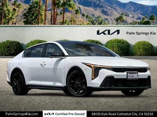 Snow White Pearl 2025 Kia K4 GT-Line Turbo
