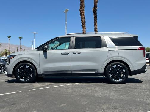 Ceramic White 2025 Kia Carnival EX