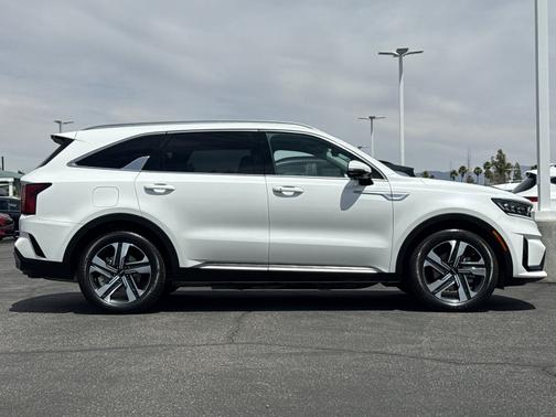2024 Kia Sorento Plug-In Hybrid SX Prestige