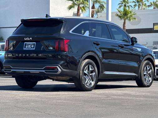 2022 Kia Sorento Hybrid S
